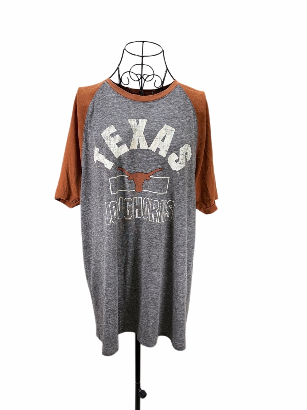 Colosseum Texas Longhorns Gray and Burnt Orange Raglan Tee